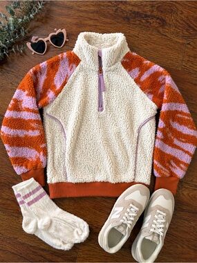 Athleta Girl Sherpa Pullover XS/6 Cream Orange Pink Cozy 1/4 Zip Fleece